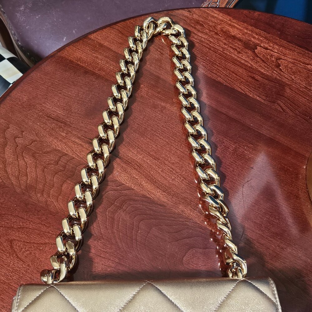 AUTH DOLCE & GABBANA METALLIC GOLD QUILTED LEATHER CHAIN SHOULDER BAG HANDBAG - Picture 4 of 16